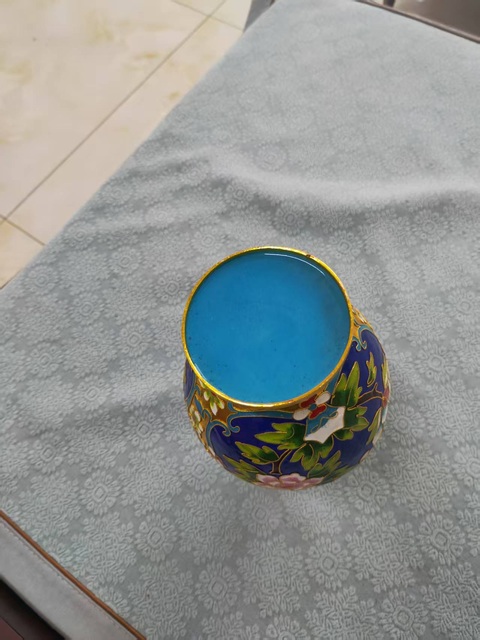 古玩陶瓷花卉紋瓶真品鑒賞圖