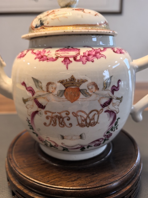 古玩陶瓷乾隆廣彩定燒茶壺真品鑒賞圖