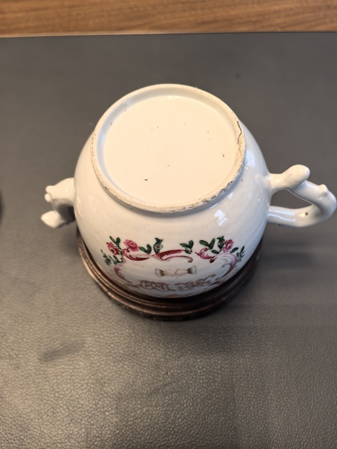 古玩陶瓷乾隆廣彩定燒茶壺真品鑒賞圖