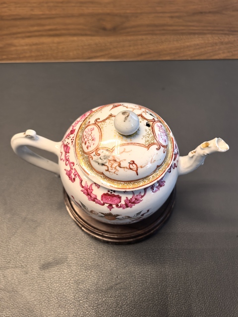 古玩陶瓷乾隆廣彩定燒茶壺真品鑒賞圖