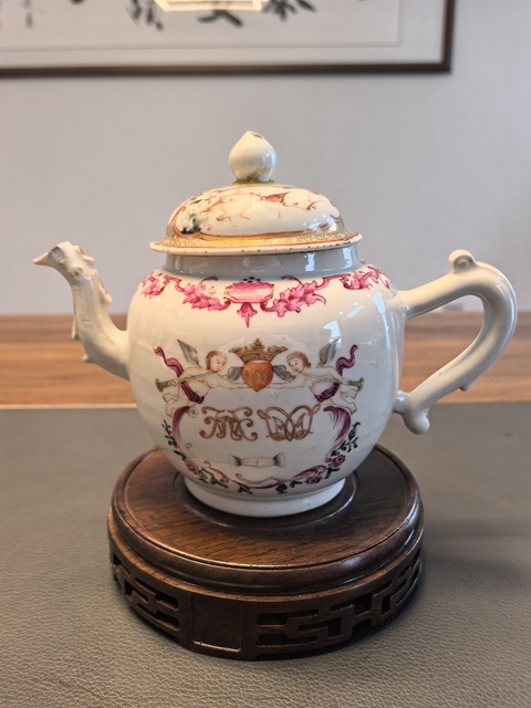 古玩陶瓷乾隆廣彩定燒茶壺真品鑒賞圖