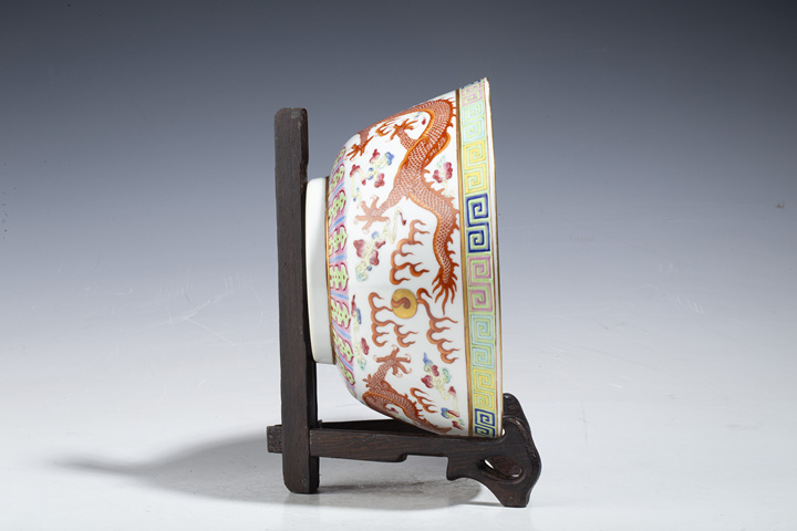 古玩陶瓷清光緒·粉彩龍紋大碗（官）真品鑒賞圖