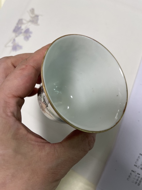 古玩陶瓷粉彩西廂記鈴鐺杯真品鑒賞圖