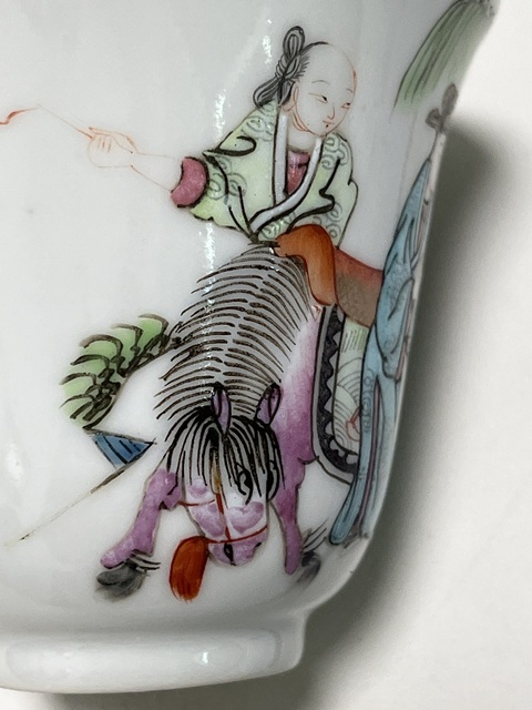 古玩陶瓷粉彩西廂記鈴鐺杯真品鑒賞圖