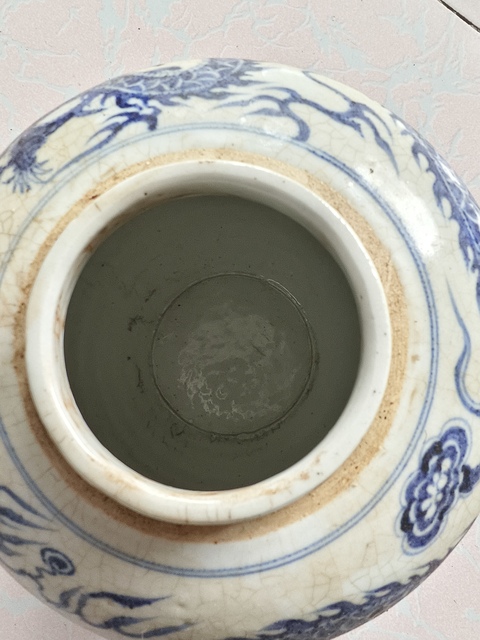 古玩陶瓷青花云龍紋蓋罐真品鑒賞圖