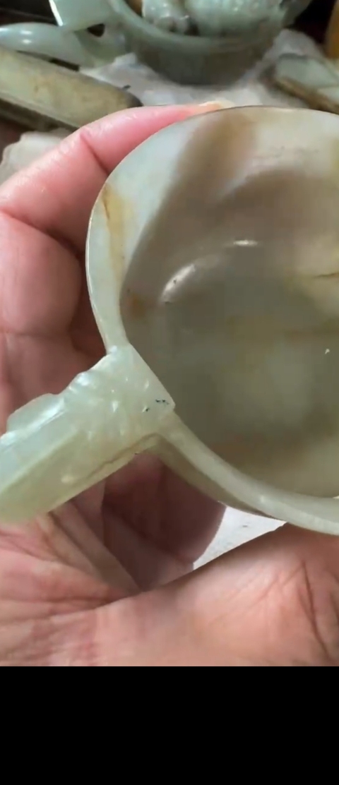 古玩玉器玉杯真品鑒賞圖