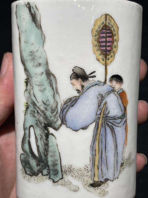 古玩陶瓷粉彩拜石圖筆筒真品鑒賞圖