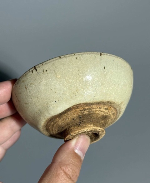 古玩陶瓷鈞窯月白釉茶盞真品鑒賞圖