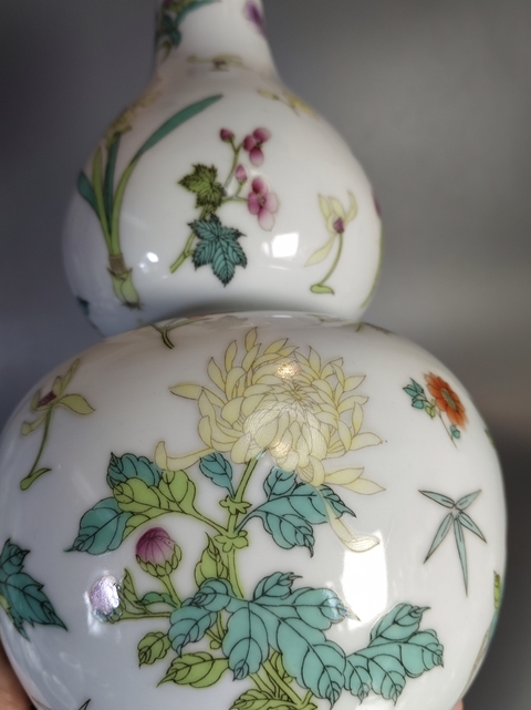 古玩陶瓷粉彩花卉紋葫蘆瓶拍賣,當前價格1699元
