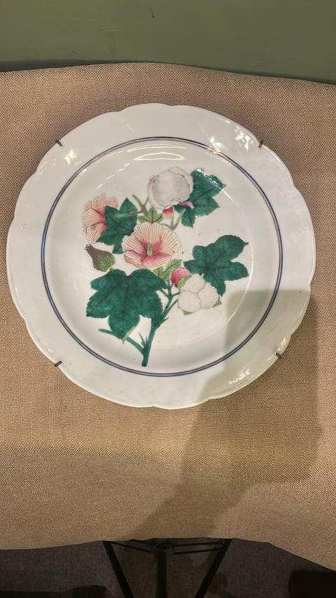 古玩陶瓷粉彩花卉紋盤(pán)真品鑒賞圖