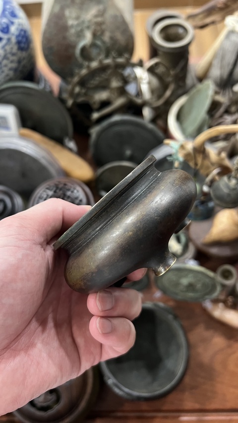 古玩銅器爐子真品鑒賞圖