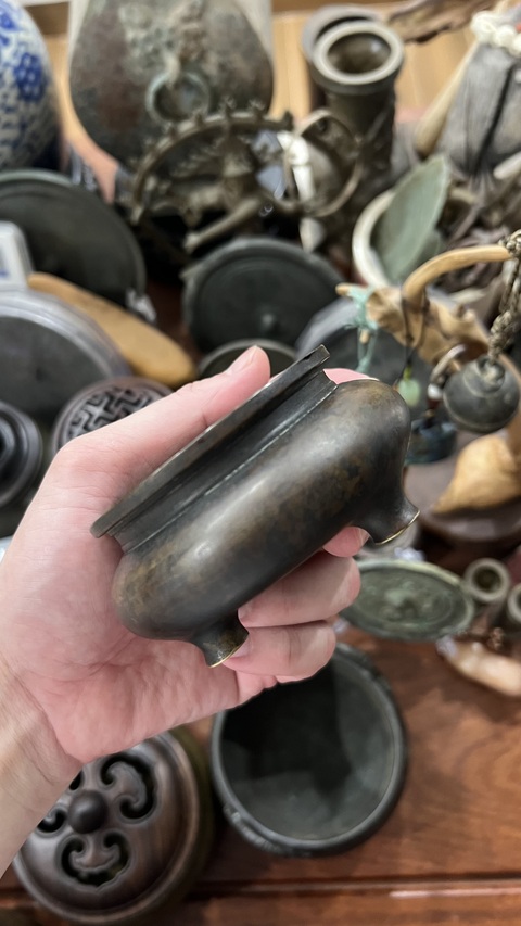 古玩銅器爐子真品鑒賞圖