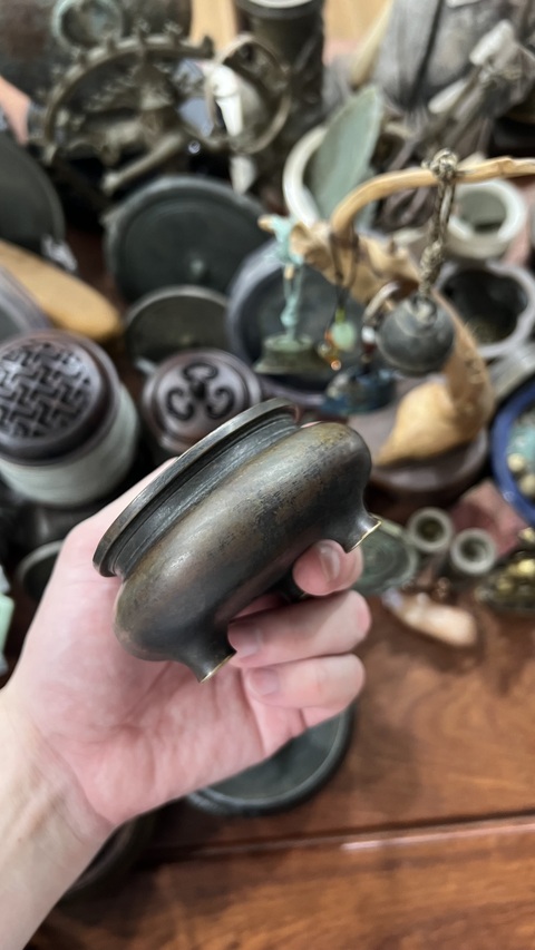 古玩銅器爐子真品鑒賞圖