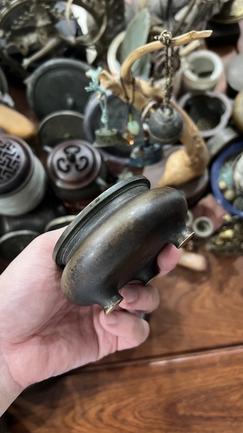 古玩銅器爐子真品鑒賞圖