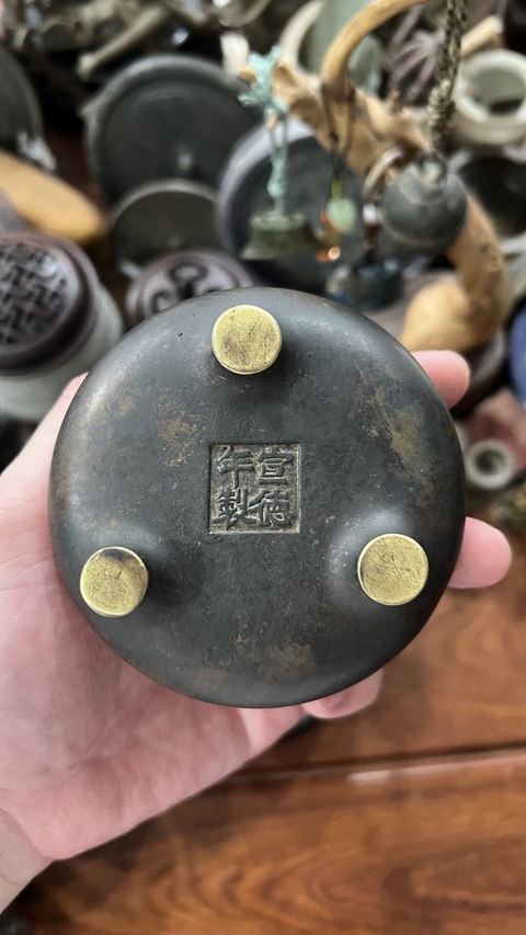 古玩銅器爐子真品鑒賞圖