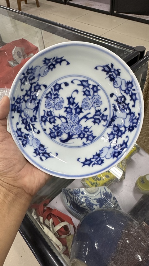 古玩陶瓷青花三多紋臥盤真品鑒賞圖