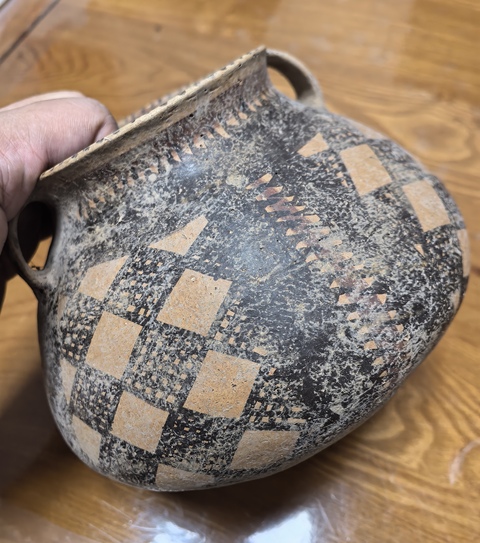 古玩陶瓷彩繪雙耳陶罐真品鑒賞圖