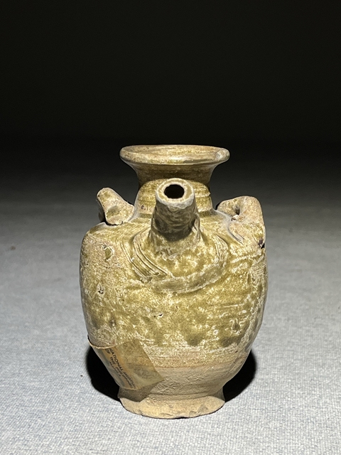 古玩陶瓷青釉小執壺真品鑒賞圖