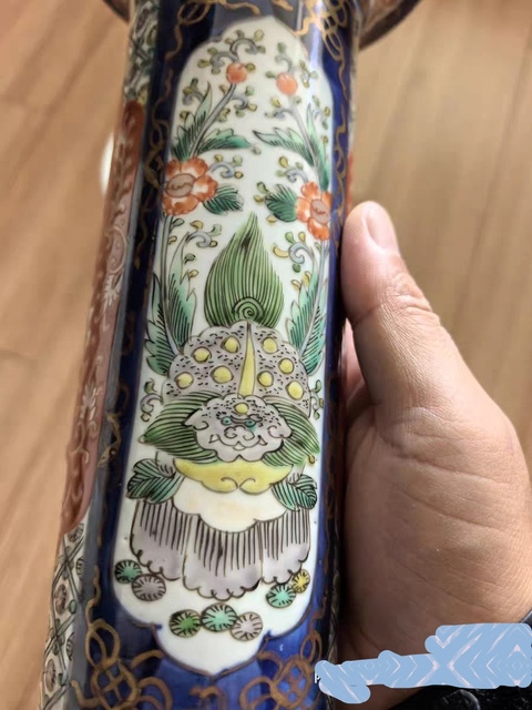 古玩陶瓷青花五彩花觚真品鑒賞圖