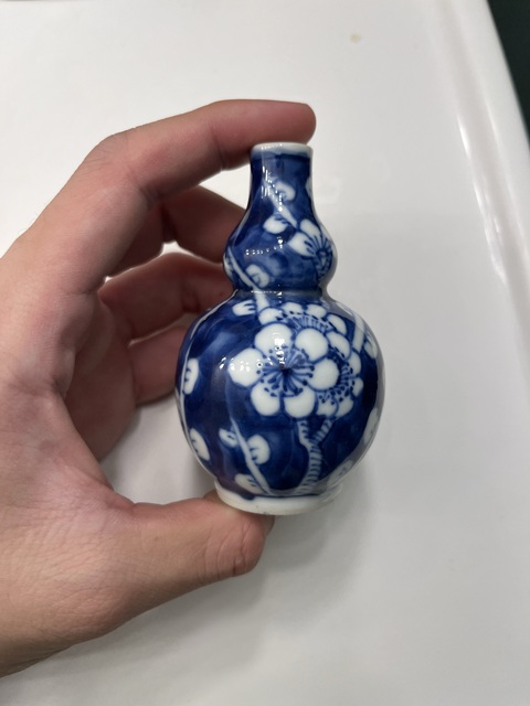 古玩陶瓷青花冰梅圖葫蘆瓶真品鑒賞圖