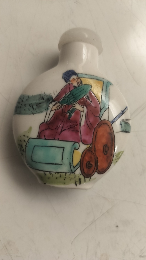 古玩陶瓷粉彩人物故事紋鼻煙壺真品鑒賞圖