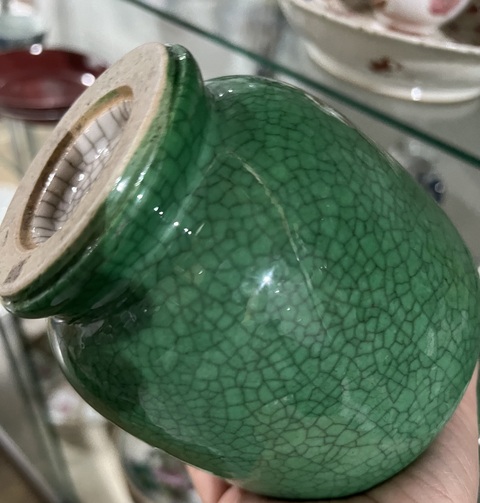 古玩陶瓷綠哥釉瓶真品鑒賞圖