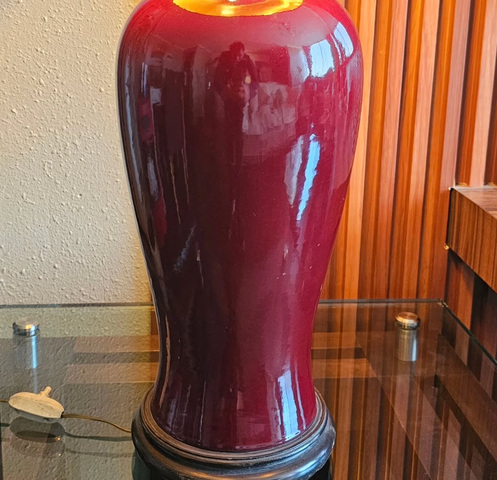 古玩陶瓷紅釉瓶真品鑒賞圖