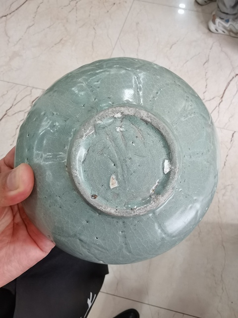 古玩陶瓷高麗青瓷刻花碗真品鑒賞圖