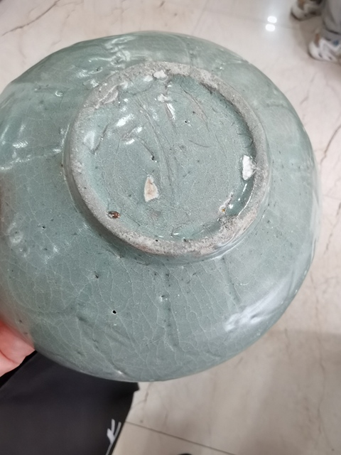 古玩陶瓷高麗青瓷刻花碗真品鑒賞圖