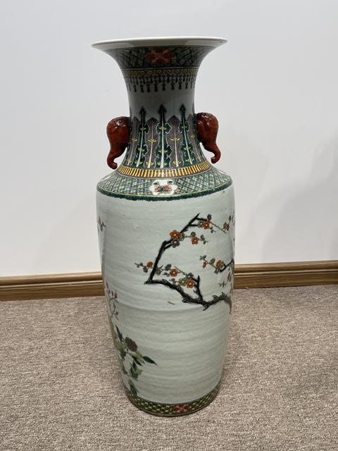 古玩陶瓷花鳥紋瓶真品鑒賞圖