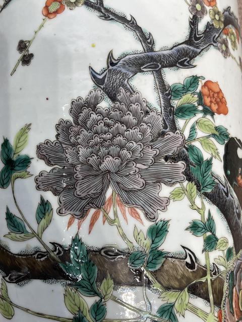 古玩陶瓷花鳥紋瓶真品鑒賞圖