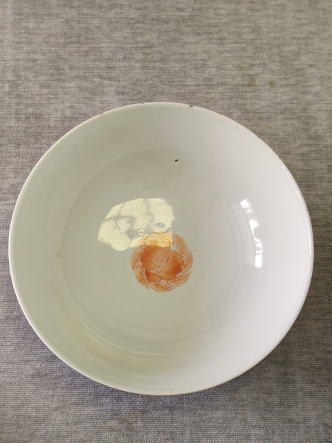 古玩陶瓷礬紅福壽三多紋碗真品鑒賞圖