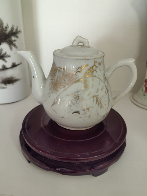古玩陶瓷白釉描金松鶴延年茶壺真品鑒賞圖