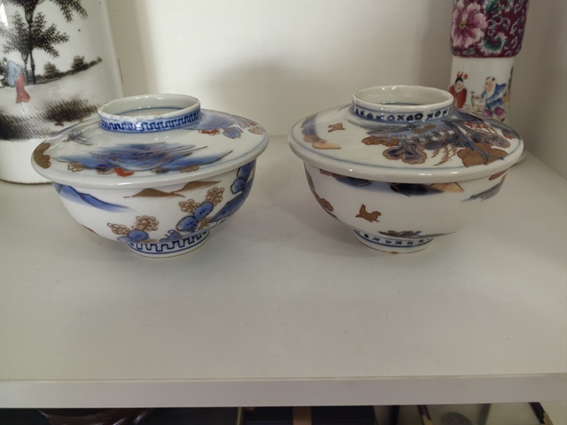 古玩陶瓷日本明治青花礬紅山水人物蓋碗真品鑒賞圖