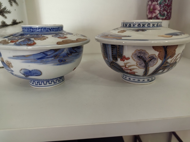 古玩陶瓷日本明治青花礬紅山水人物蓋碗真品鑒賞圖
