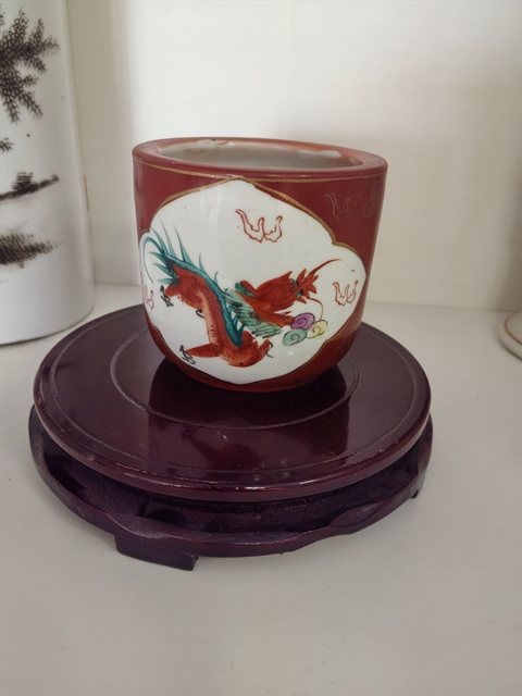 古玩陶瓷珊瑚紅粉彩龍鳳紋案缸真品鑒賞圖