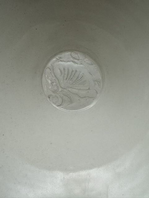 古玩陶瓷定窯荷花碗真品鑒賞圖