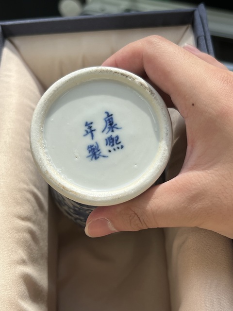 古玩陶瓷花鳥蝶紋青花雞腿瓶真品鑒賞圖