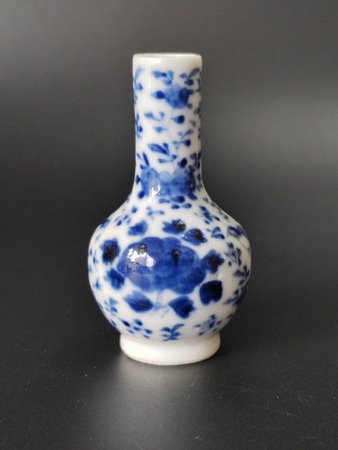 古玩陶瓷清光緒青花天球瓶拍賣,當前價格101元