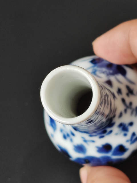 古玩陶瓷清光緒青花天球瓶拍賣,當前價格101元