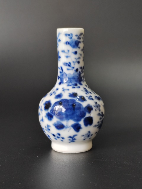 古玩陶瓷清光緒青花天球瓶拍賣,當前價格101元