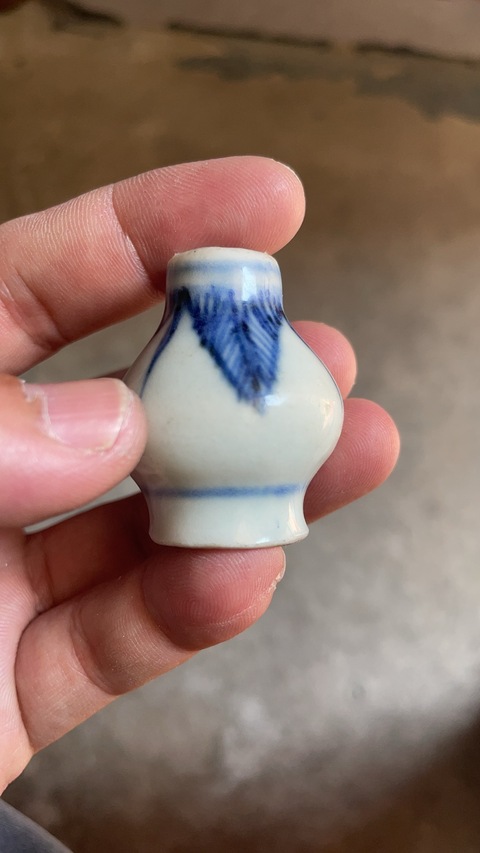 古玩陶瓷青花花卉紋水盂真品鑒賞圖