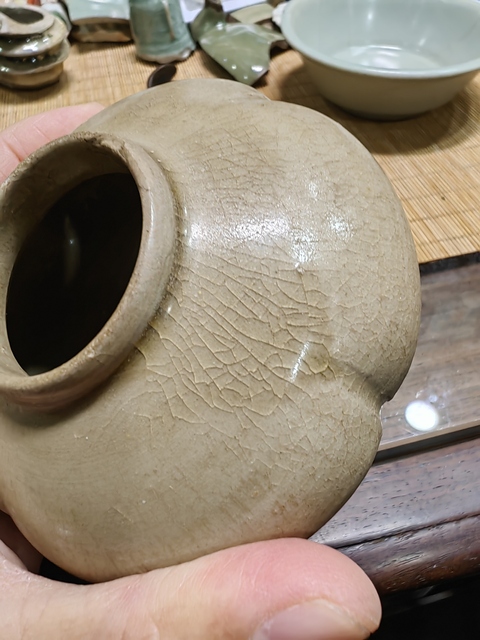 古玩陶瓷青釉瓜棱水盂真品鑒賞圖