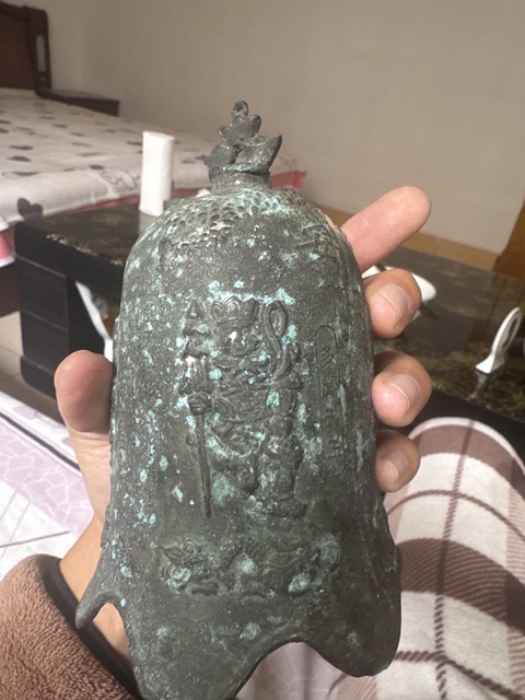 古玩銅器爵杯平安鐘真品鑒賞圖
