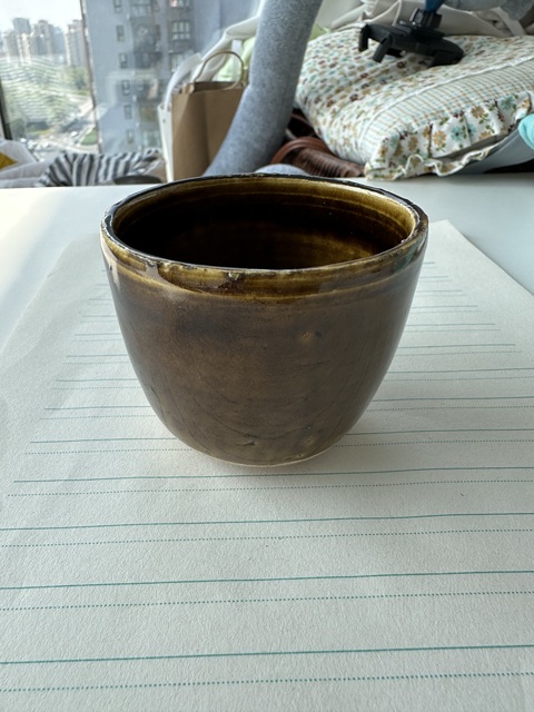古玩陶瓷褐釉杯真品鑒賞圖