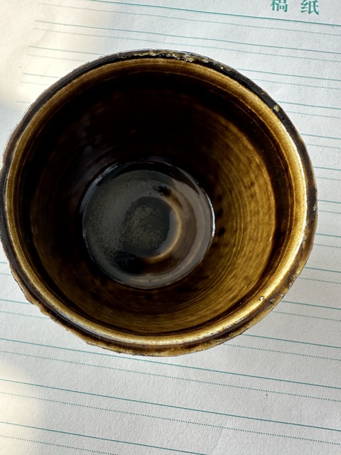 古玩陶瓷褐釉杯真品鑒賞圖