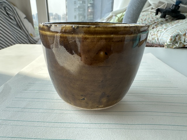 古玩陶瓷褐釉杯真品鑒賞圖
