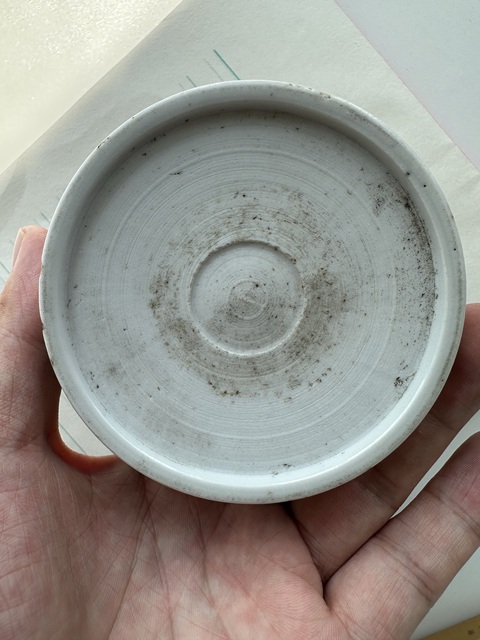 古玩陶瓷青花花卉紋筆筒真品鑒賞圖