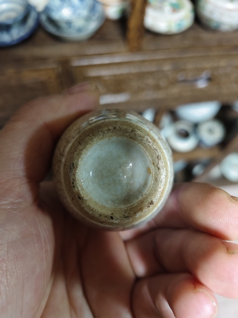 古玩陶瓷哥釉地青花葫蘆型包袱瓶真品鑒賞圖