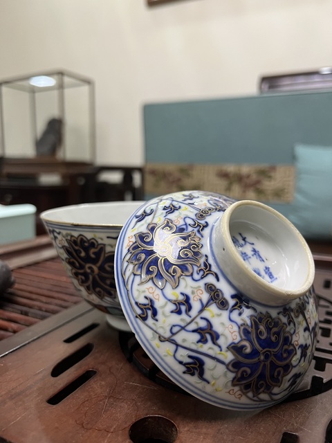 古玩陶瓷清宣統 青花加彩蓋碗真品鑒賞圖